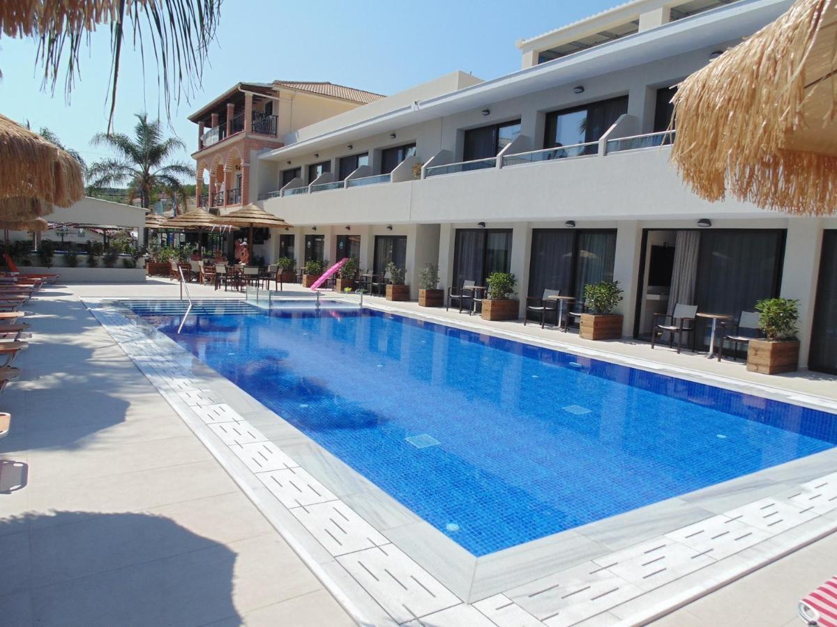 Paradise Bar Apartments Plános 외부 사진