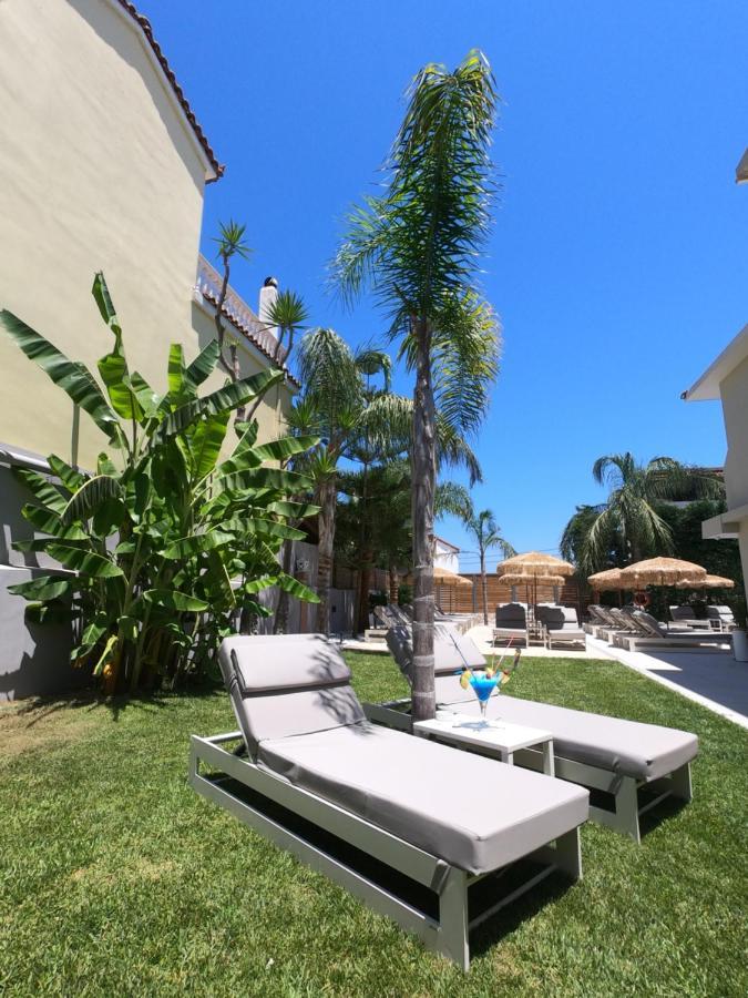 Paradise Bar Apartments Plános 외부 사진