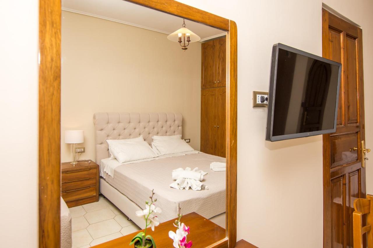 Paradise Bar Apartments Plános 외부 사진