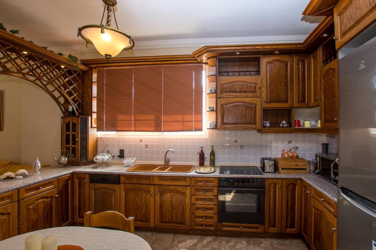 Paradise Bar Apartments Plános 외부 사진