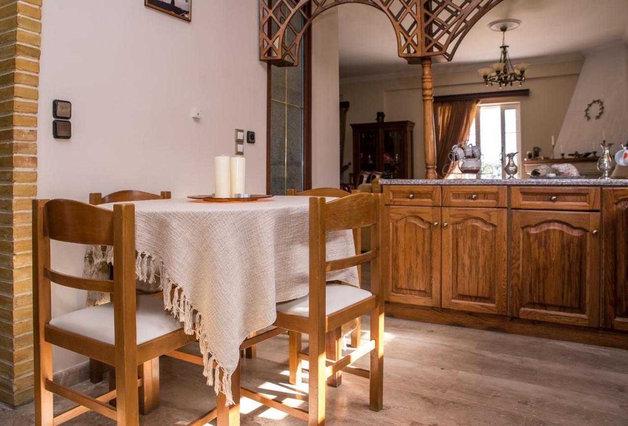 Paradise Bar Apartments Plános 외부 사진